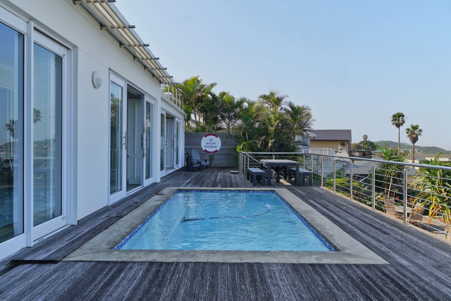 4 Bedroom Property for Sale in Winterstrand Eastern Cape